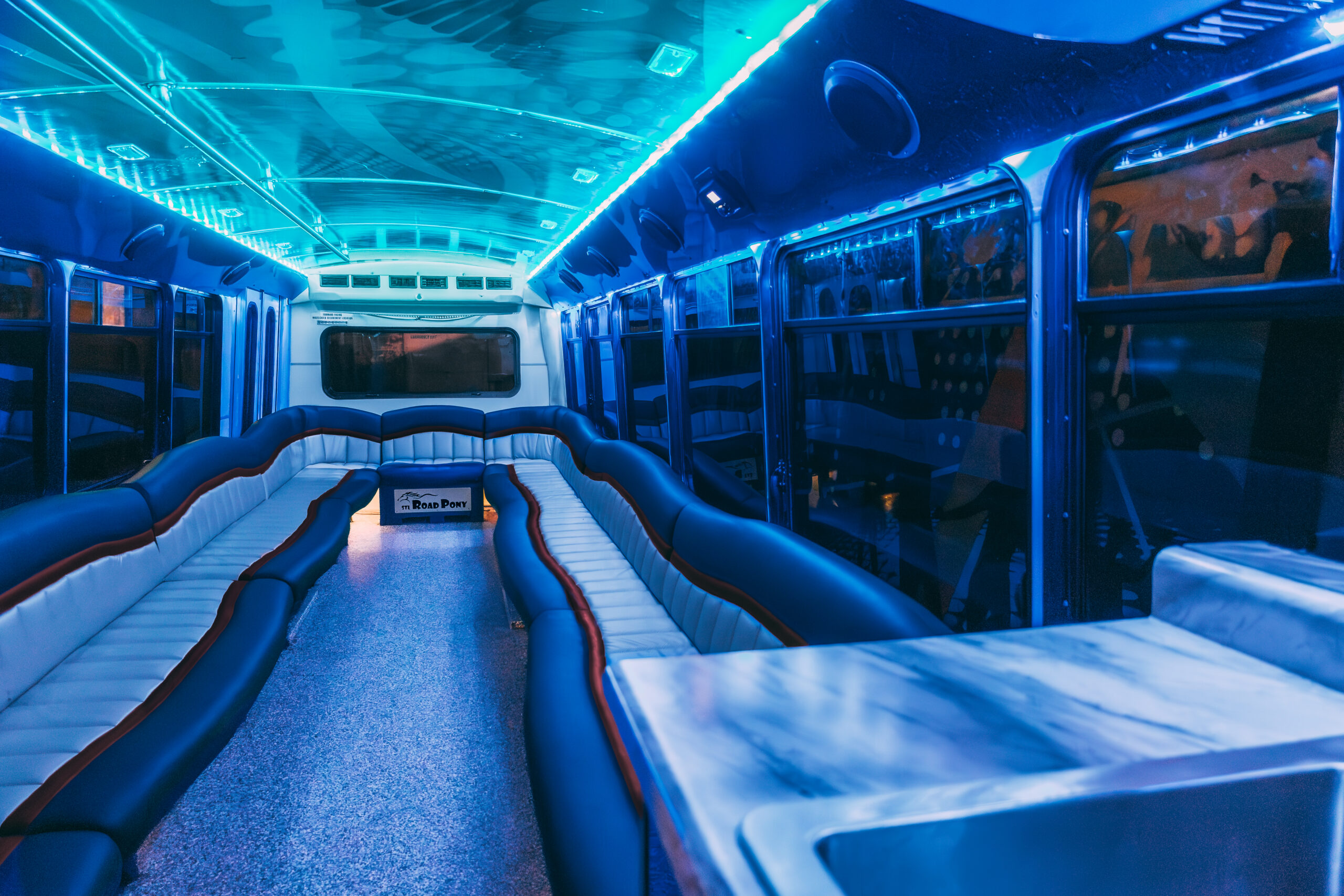 St Louis party bus STL